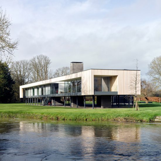 Narula House by John Pardey Architects