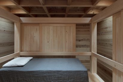 Ogimachi House by Tomoaki Uno Architects