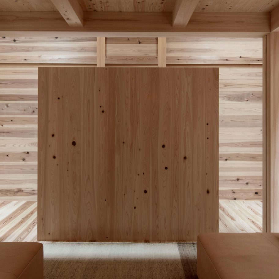 Ogimachi House by Tomoaki Uno Architects