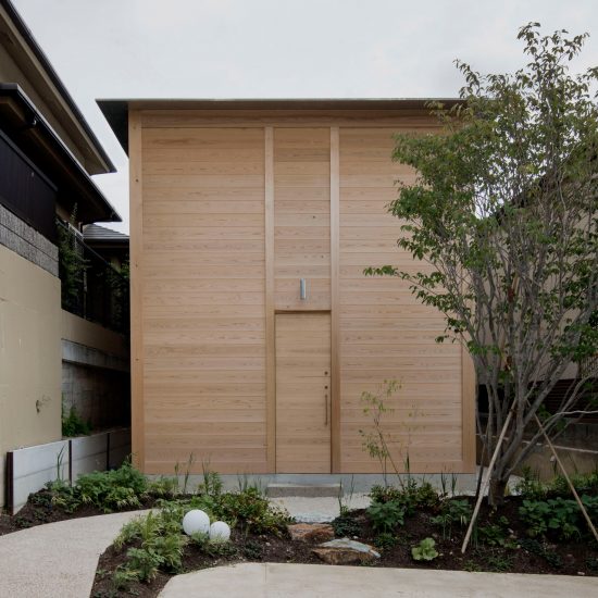 Ogimachi House by Tomoaki Uno Architects