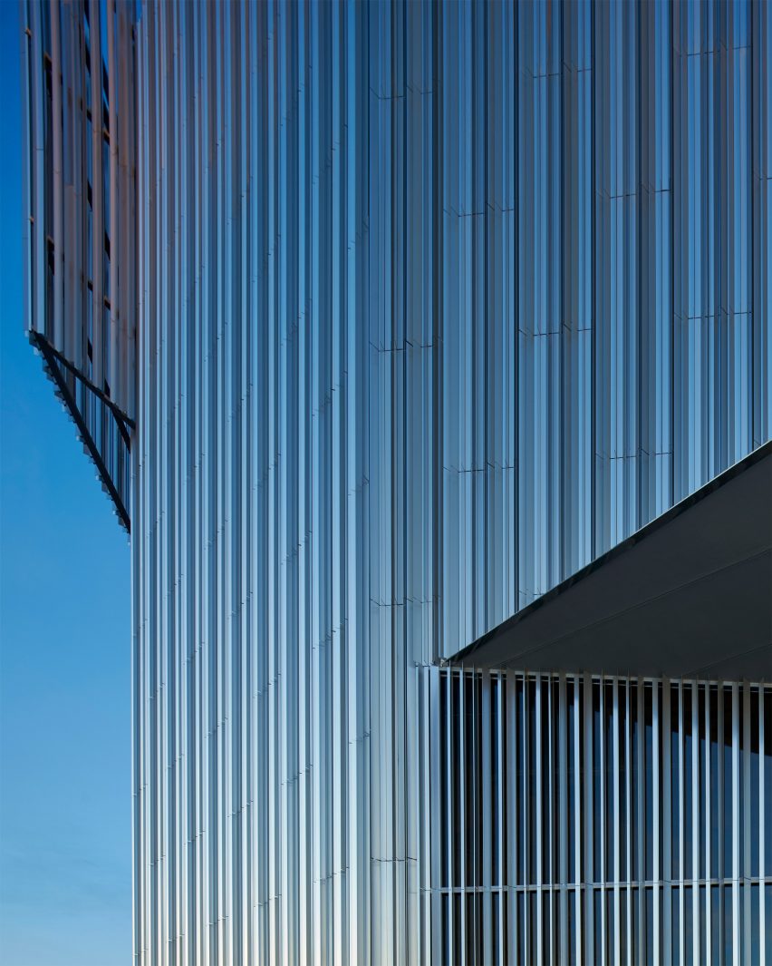 Oklahoma Contemporary by Rand Elliot Architects