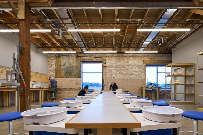 Oklahoma Contemporary by Rand Elliot Architects