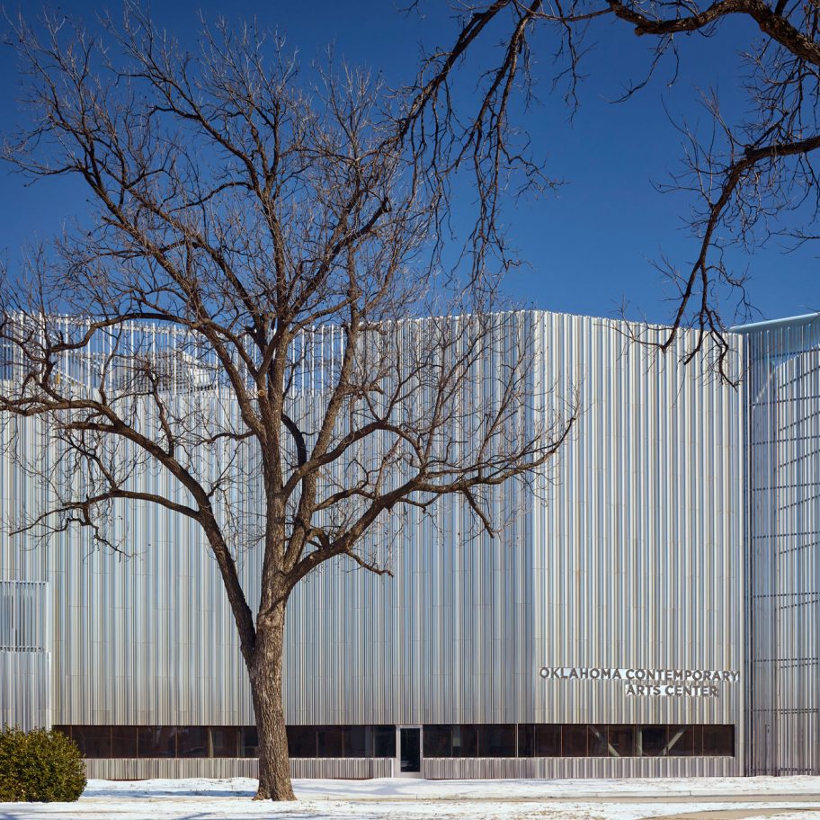 Oklahoma Contemporary by Rand Elliot Architects