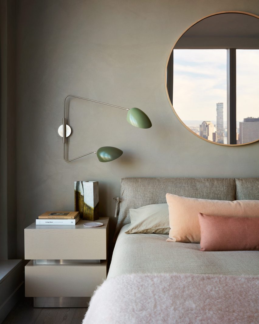 One Manhattan Square apartment by Jamie Bush