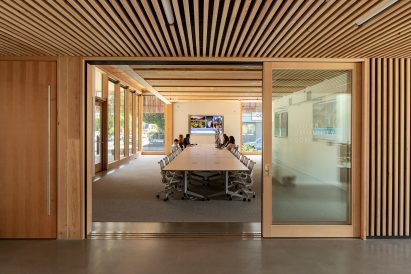 Oregon Conservation Center by Lever Architecture