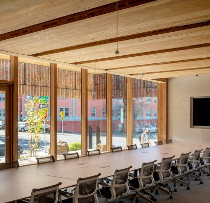 Oregon Conservation Center by Lever Architecture