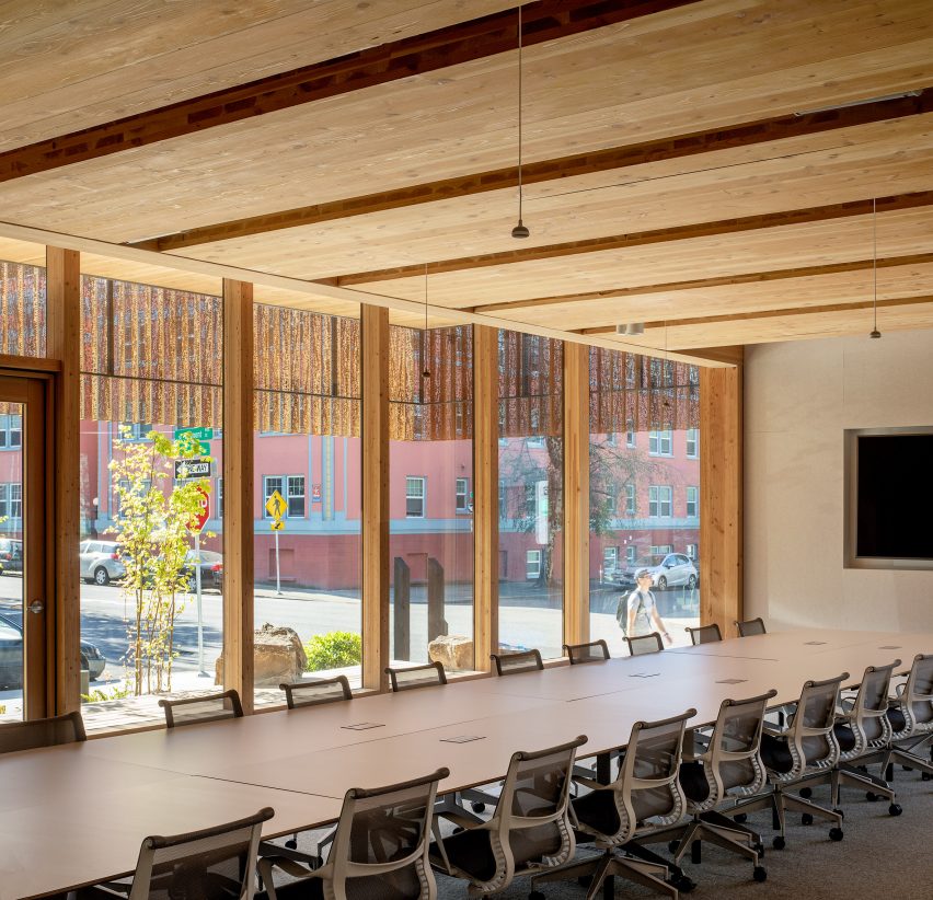 Oregon Conservation Center by Lever Architecture