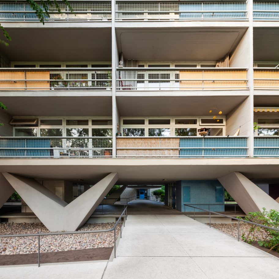 Oscar Niemeyer Haus Photography by Pedro Vannucchi