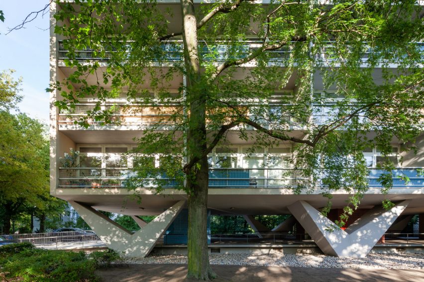 Oscar Niemeyer Haus Photography by Pedro Vannucchi