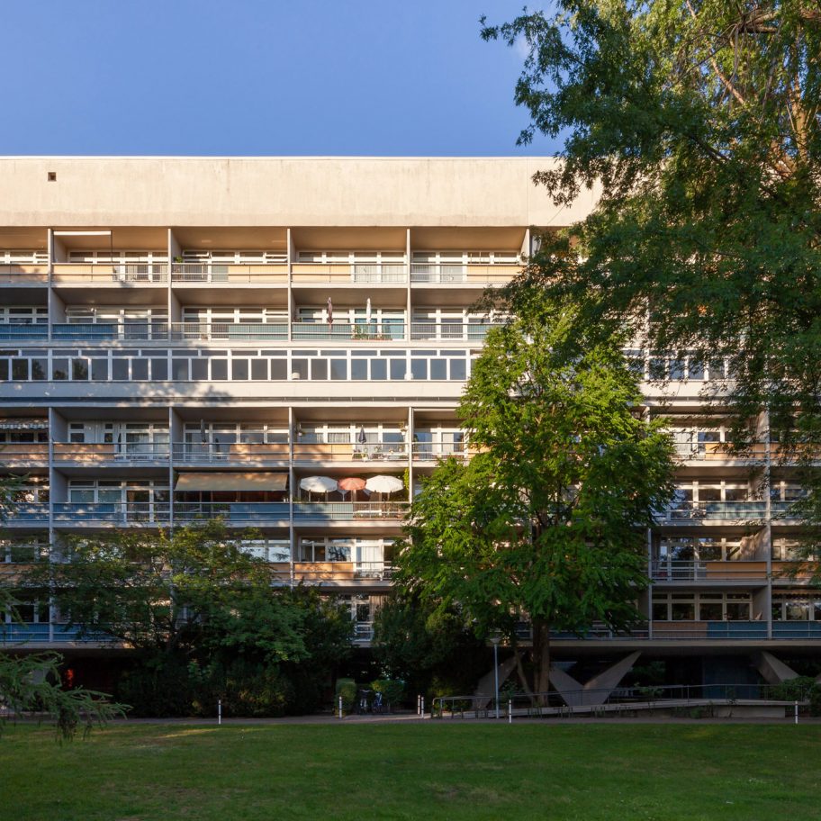 Oscar Niemeyer Haus Photography by Pedro Vannucchi