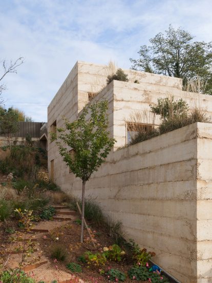 P House by Tectoniques Architetectes in Lyon