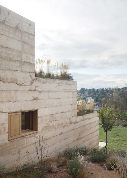 P House by Tectoniques Architetectes in Lyon