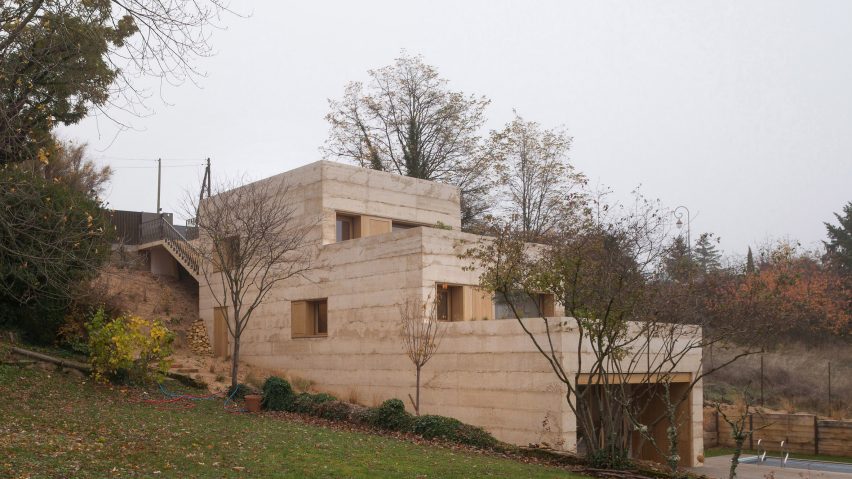 P House by Tectoniques Architetectes in Lyon