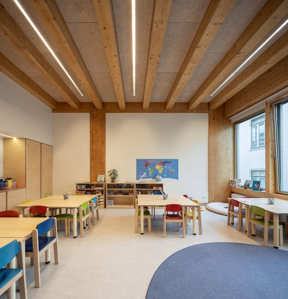 Redbridge School by ARX Portugal