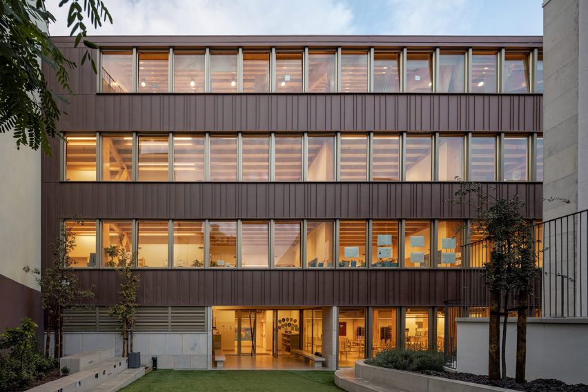 Redbridge School by ARX Portugal