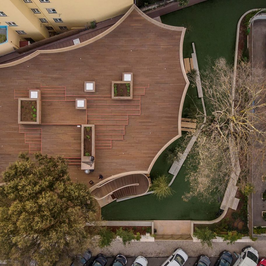 Redbridge School by ARX Portugal