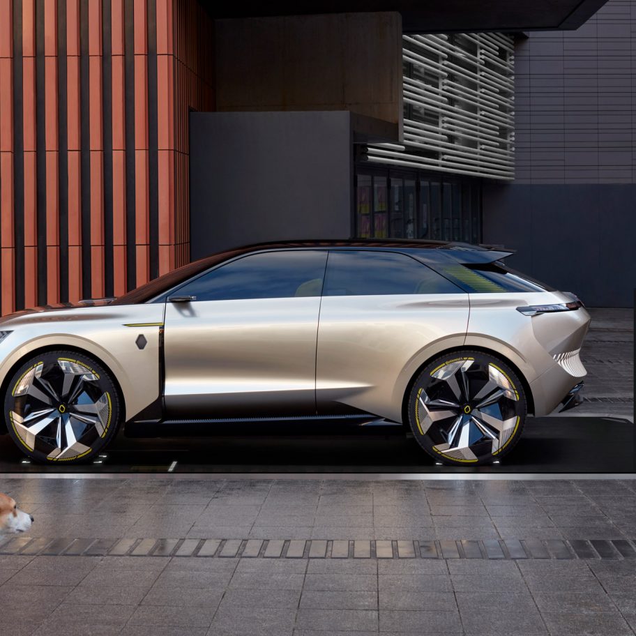 Renault unveils shapeshifting Morphoz concept car
