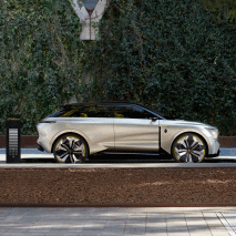 Renault unveils shapeshifting Morphoz concept car