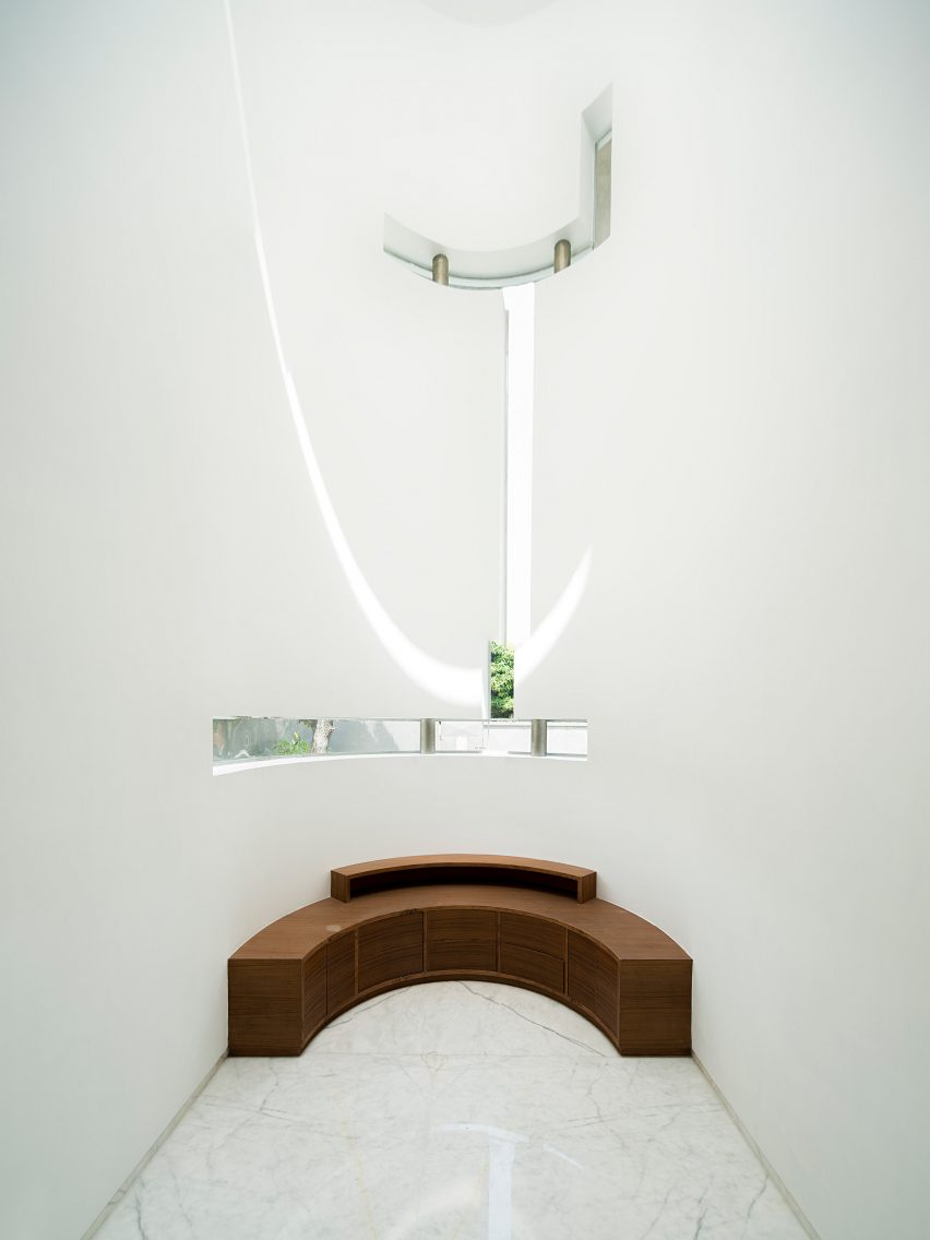 Residence 1065 by Charged Voids