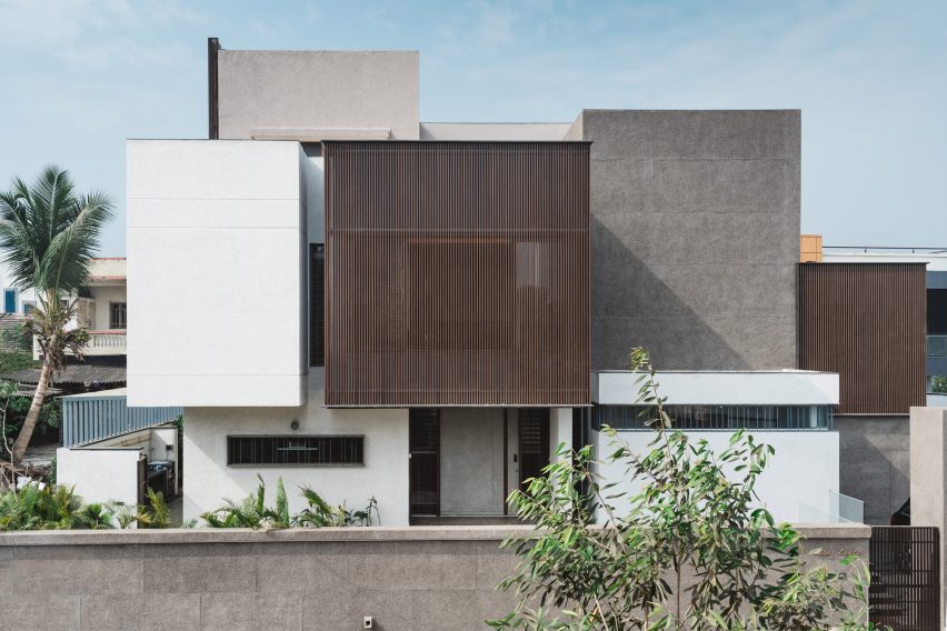 Sarpanch House by Neogenesis+Studi0261