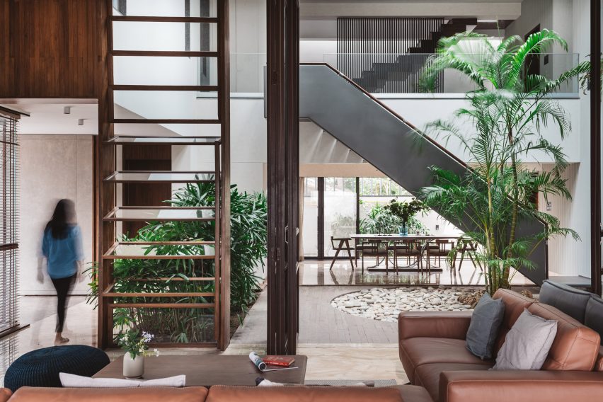 Sarpanch House by Neogenesis+Studi0261