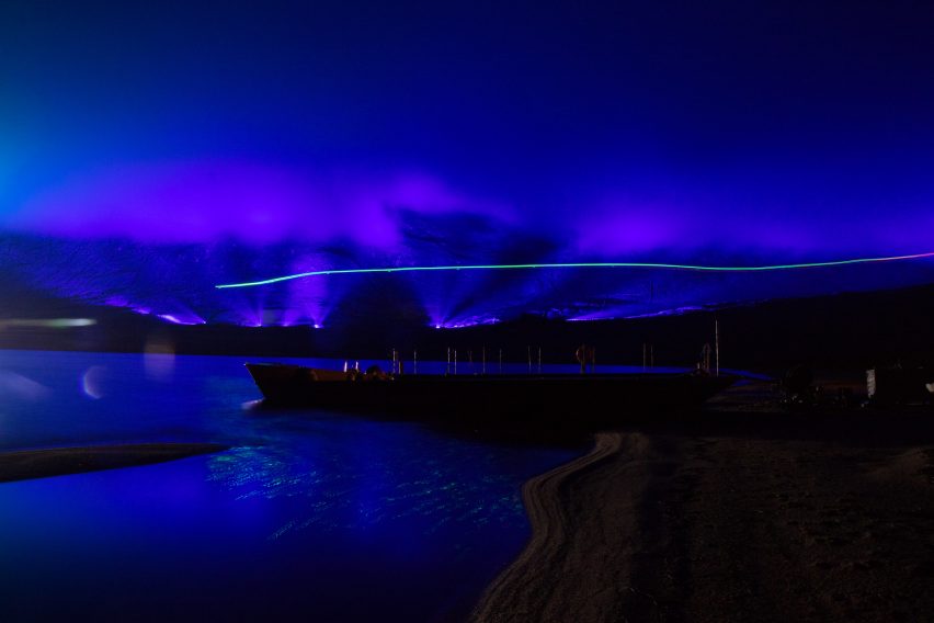 Kari Kola illuminates Irish mountainside with 1,000 lights