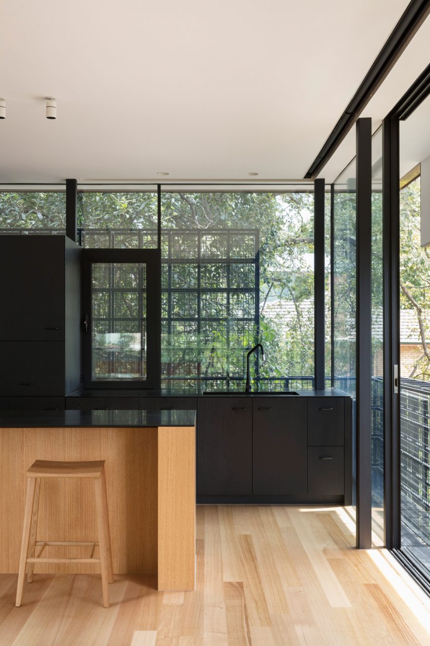 South Yarra House by AM Architecture kitchen