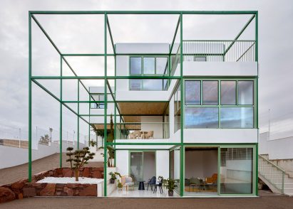 Space Popular: Brick Vault House