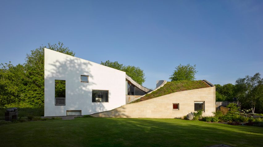 Stonecrop by Featherstone Young in Wing, Rutland, UK