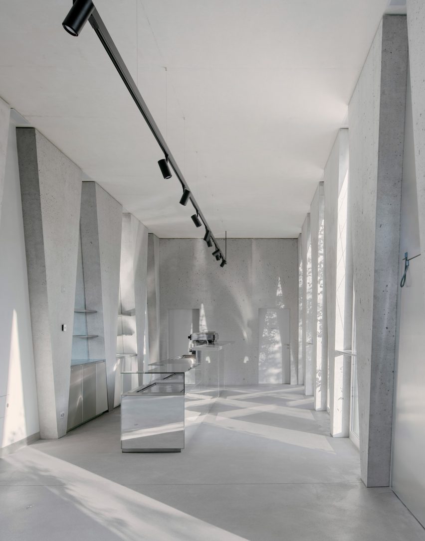 Tanzhaus by Barozzi Veiga