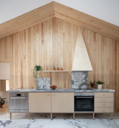 Ti Clara by Espaço p2 Architects