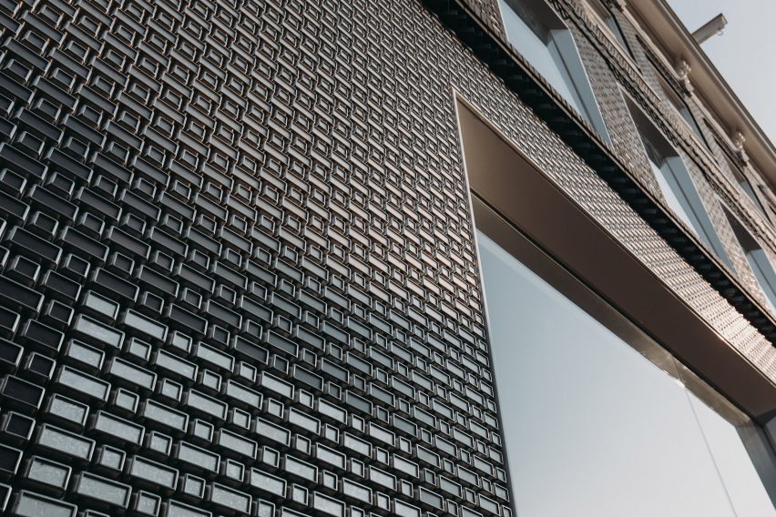 Louis Vuitton store on PC Hooftstraat called Brick Pixelation by UNStudio