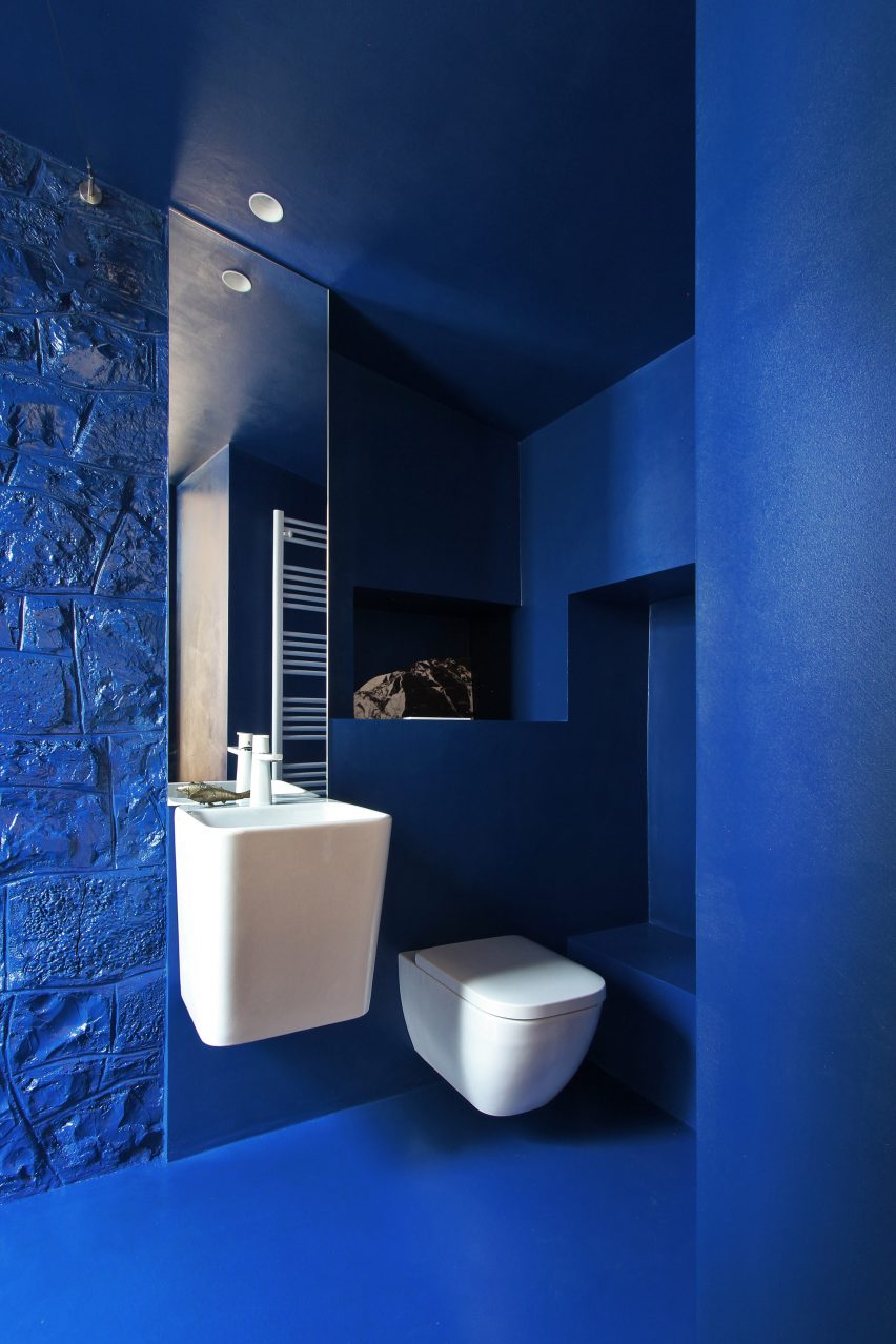 Urban Cabin by Francesca Perani bathroom