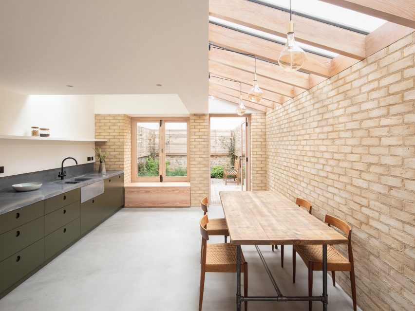 Vestry Road house extension by Oliver Leech Architects kitchen