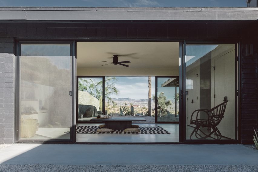 Villa Kuro by Mini Inno