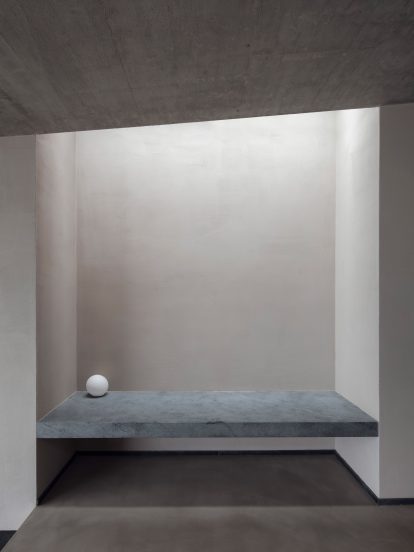 Villa Molli by Lorenzo Guzzini in Italy
