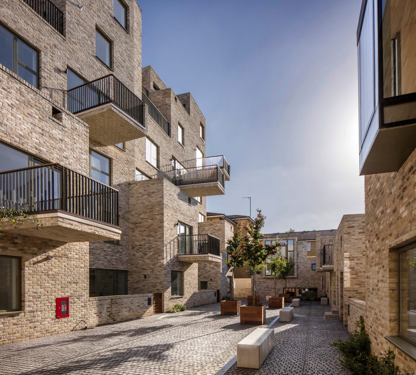 95 Peckham Road housing by Peter Barber Architects