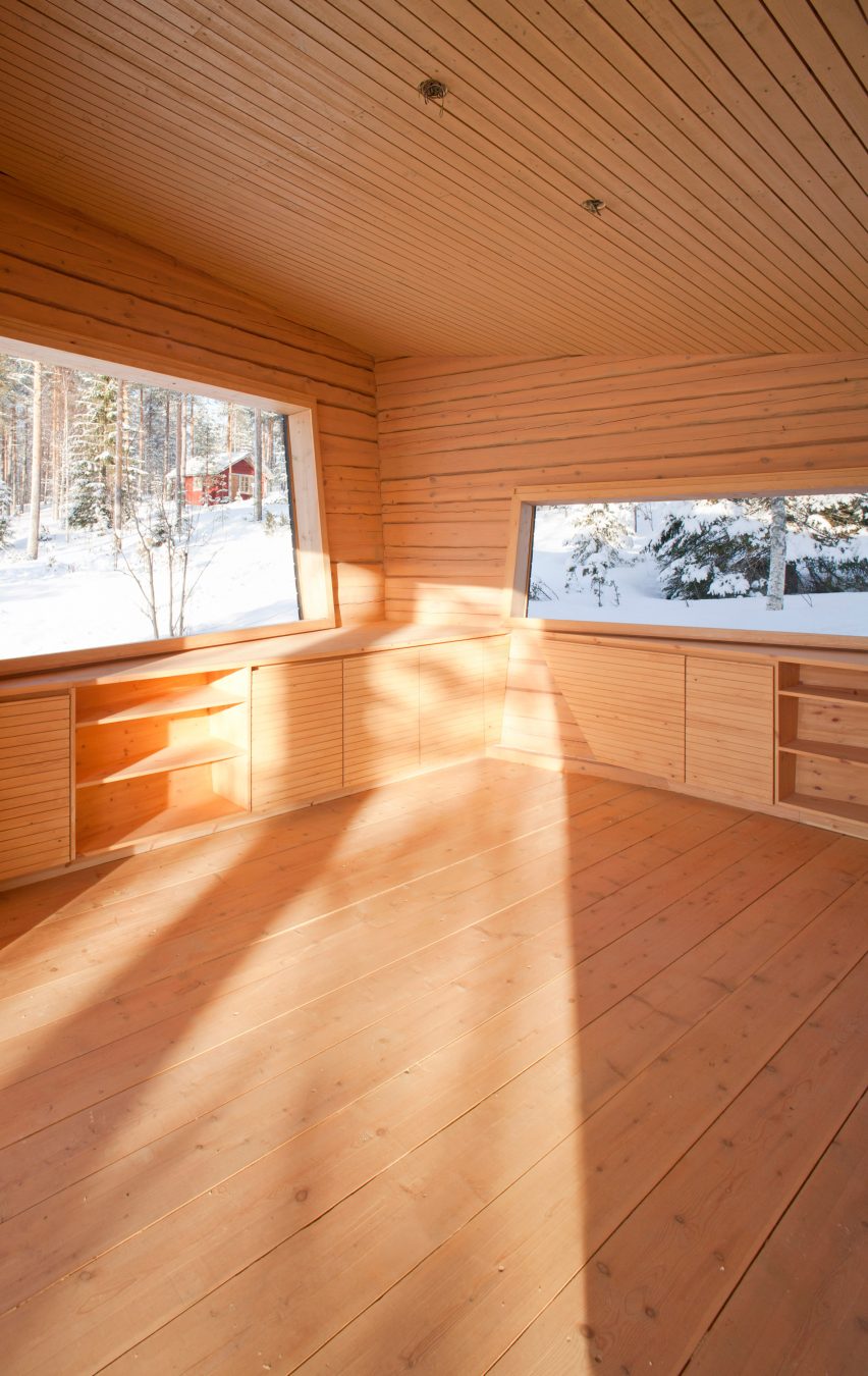 Arctic Sauna Pavilion by Toni Yli-Suvanto Architects
