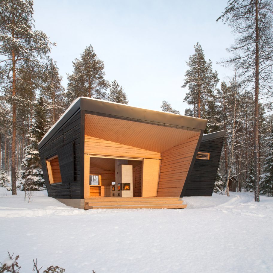 Arctic Sauna Pavilion by Toni Yli-Suvanto Architects