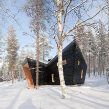 Arctic Sauna Pavilion by Toni Yli-Suvanto Architects