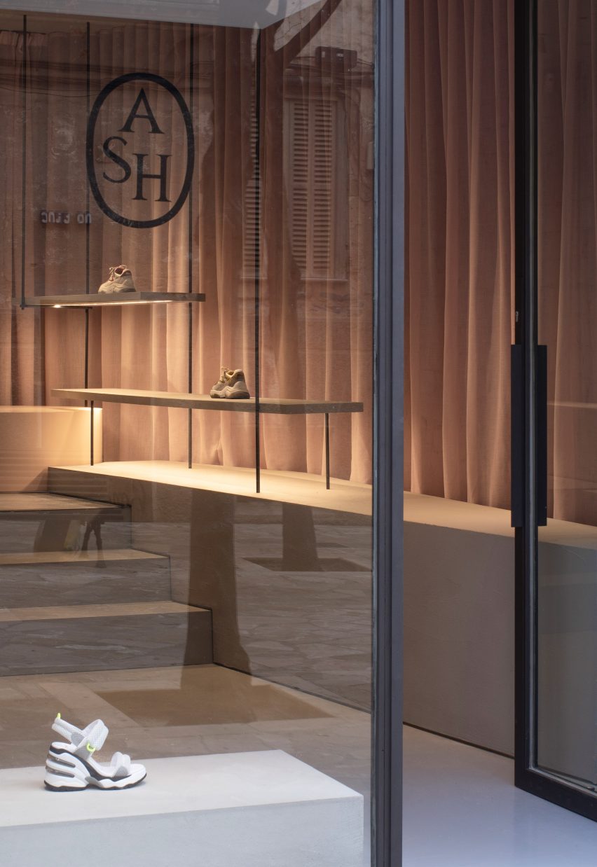 ASH Mallorca shoe store by Francesc Rifé Studio