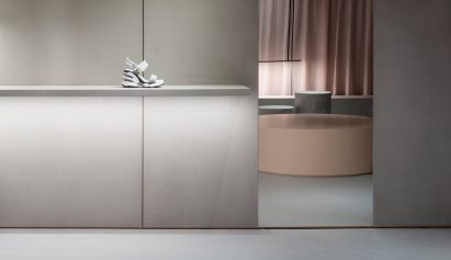 ASH Mallorca shoe store by Francesc Rifé Studio
