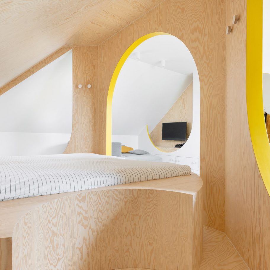 Attic conversion by Van Staeyen Interieur Architecten