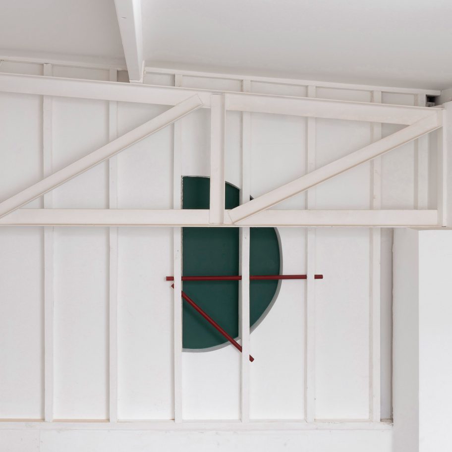 Avenue Road warehouse conversion by Clancy Moore Architects bedroom