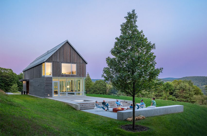 Bank Barn by Birdseye Design