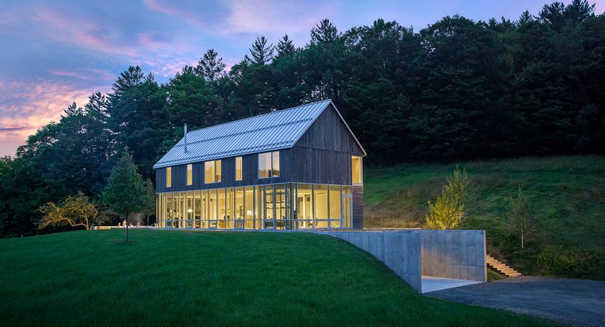 Bank Barn by Birdseye Design