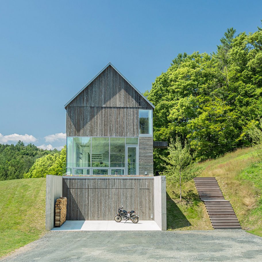 Bank Barn by Birdseye Design
