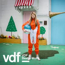 Beatie Wolfe is the subject of documentary Orange Juice for the Ears: from Space Beams to Anti-Streams