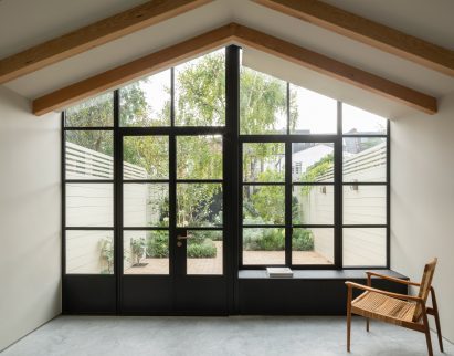 Burnt House by Will Gamble Architects and Smith & Butler looks like a Japanese tea house