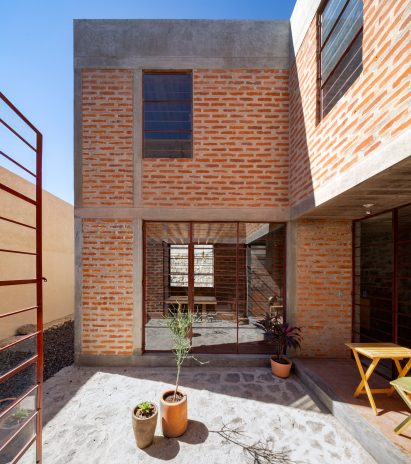 Casa Nakasone by Escobedo Soliz